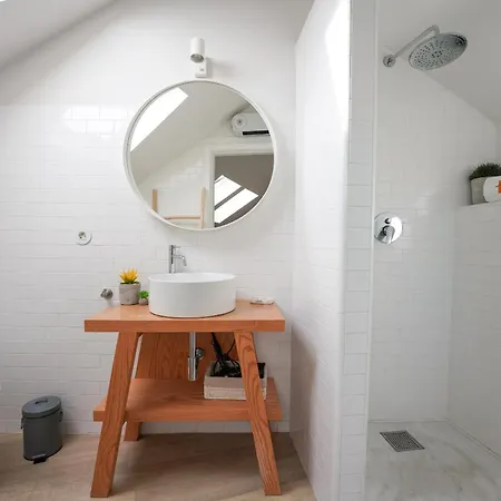 דירה Charming Design House In With Garden - 45 מונטיז'ו
