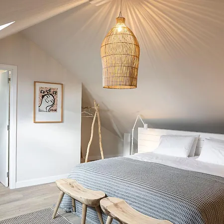 Charming Design House In With Garden - 45 Apartment Montijo