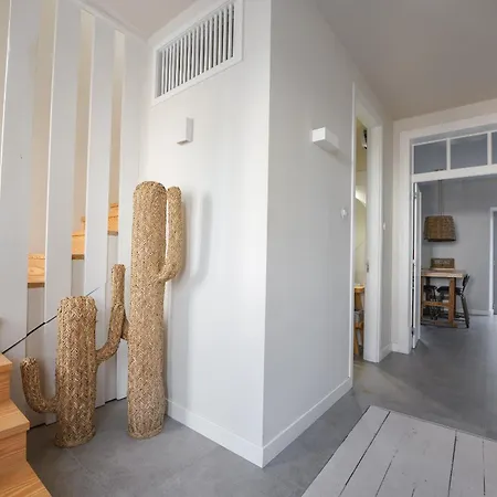 Apartman Charming Design House In With Garden - 45 Montijo